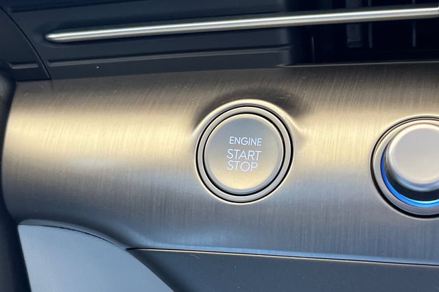 New 2027 Hyundai Kona SE FWD image 21
