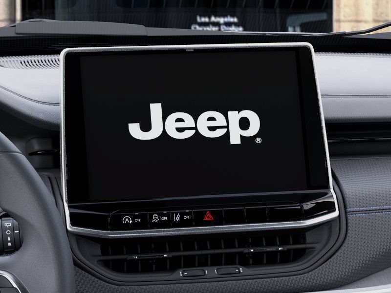 New 2026 Jeep Compass Latitude AWD/4WD image 18