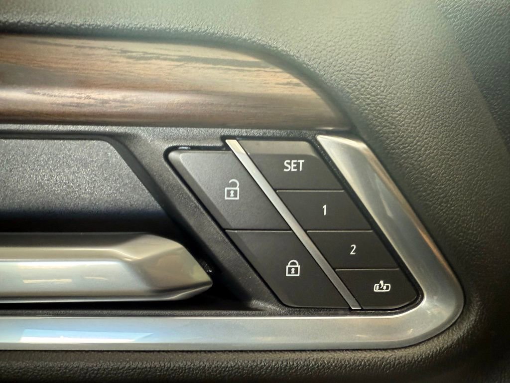 New 2026 GMC Sierra 3500 SLT image 16