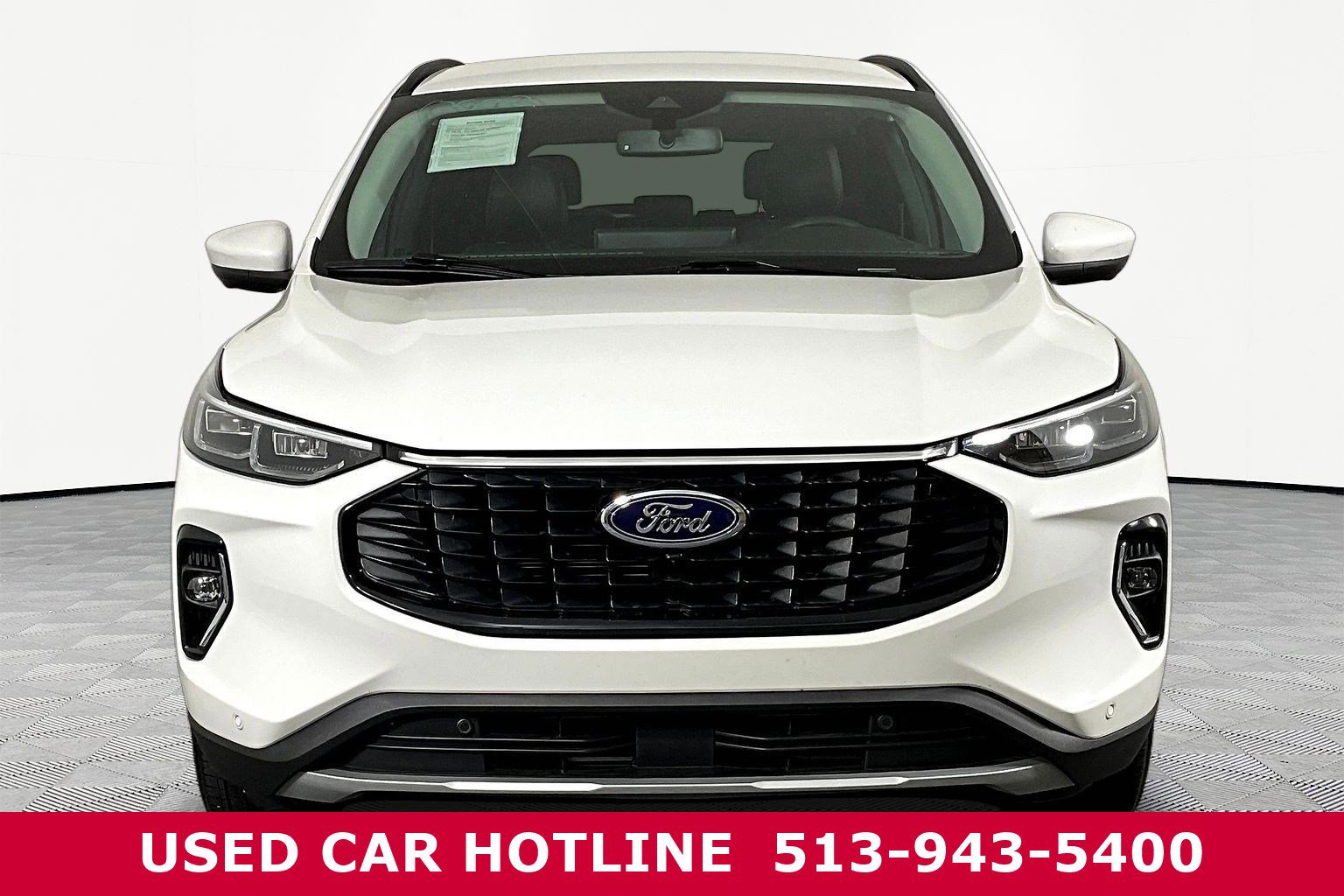 Used 2023 Ford Escape Platinum AWD/4WD image 2