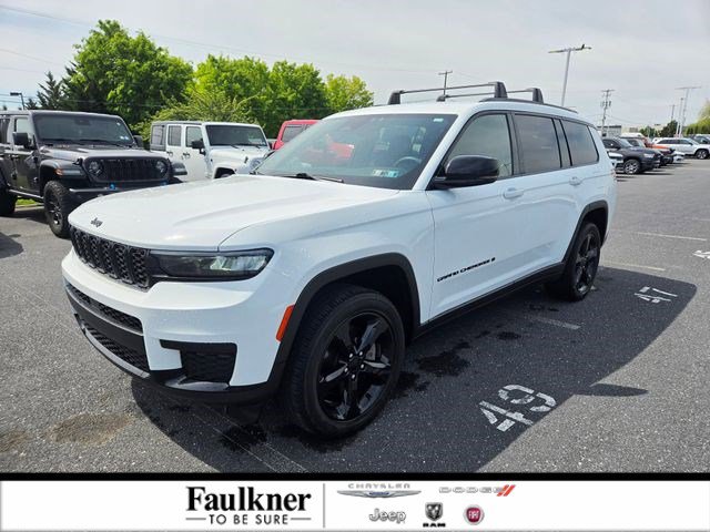 Used 2023 Jeep Grand Cherokee L Laredo