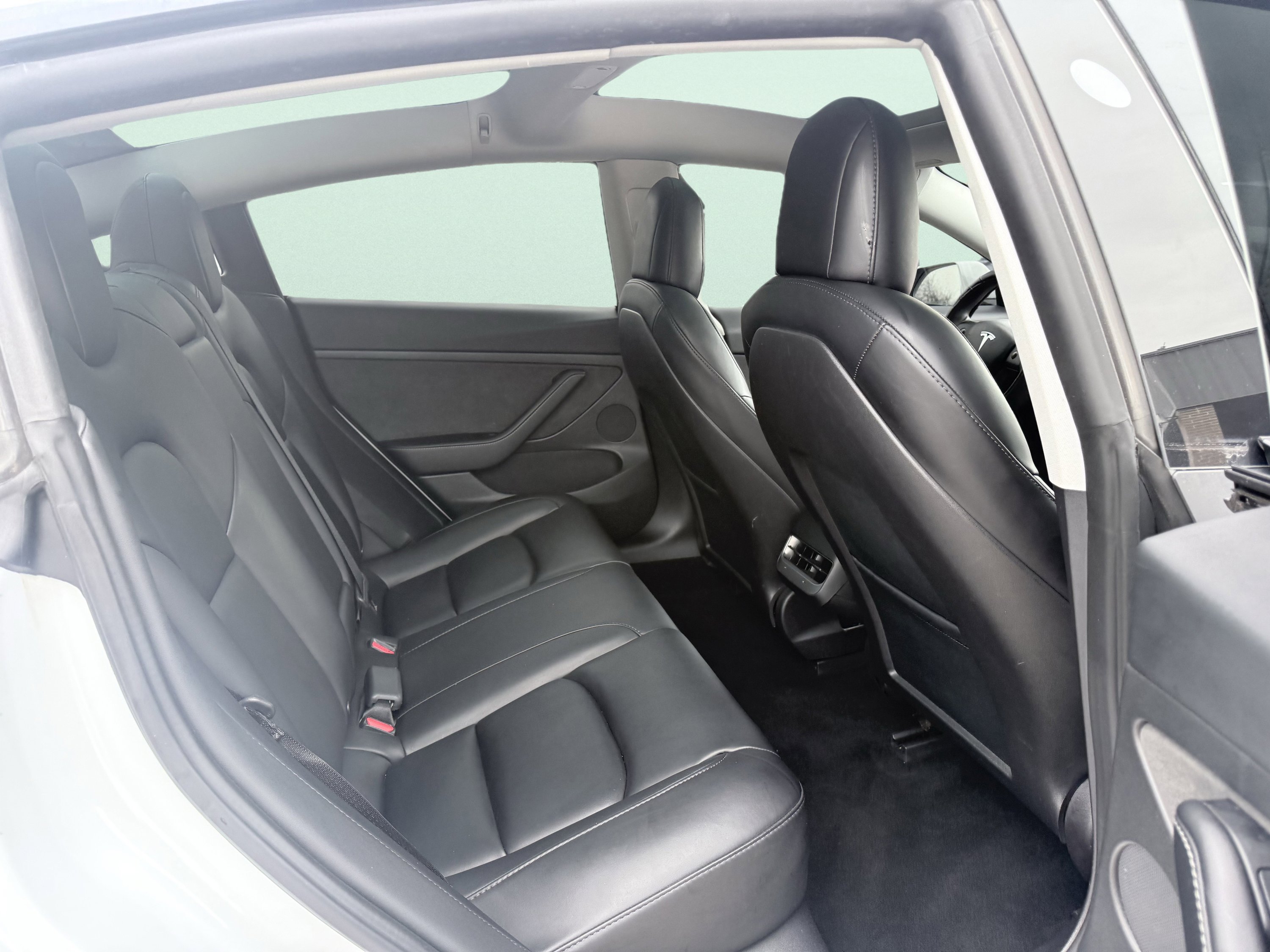 Used 2023 Tesla Model 3 Standard Range image 42