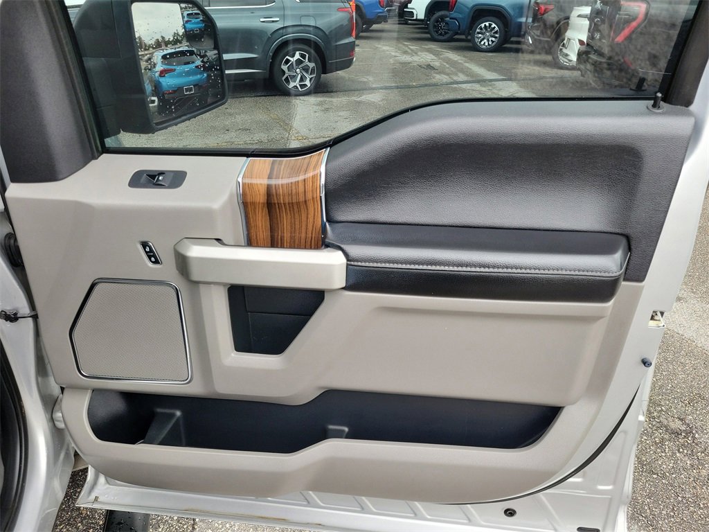 Used 2015 Ford F150 Lariat w/ Trailer Tow Package image 42