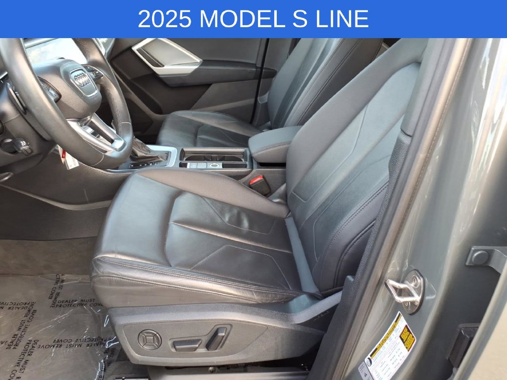 Used 2025 Audi Q3 2.0T Premium AWD/4WD image 13