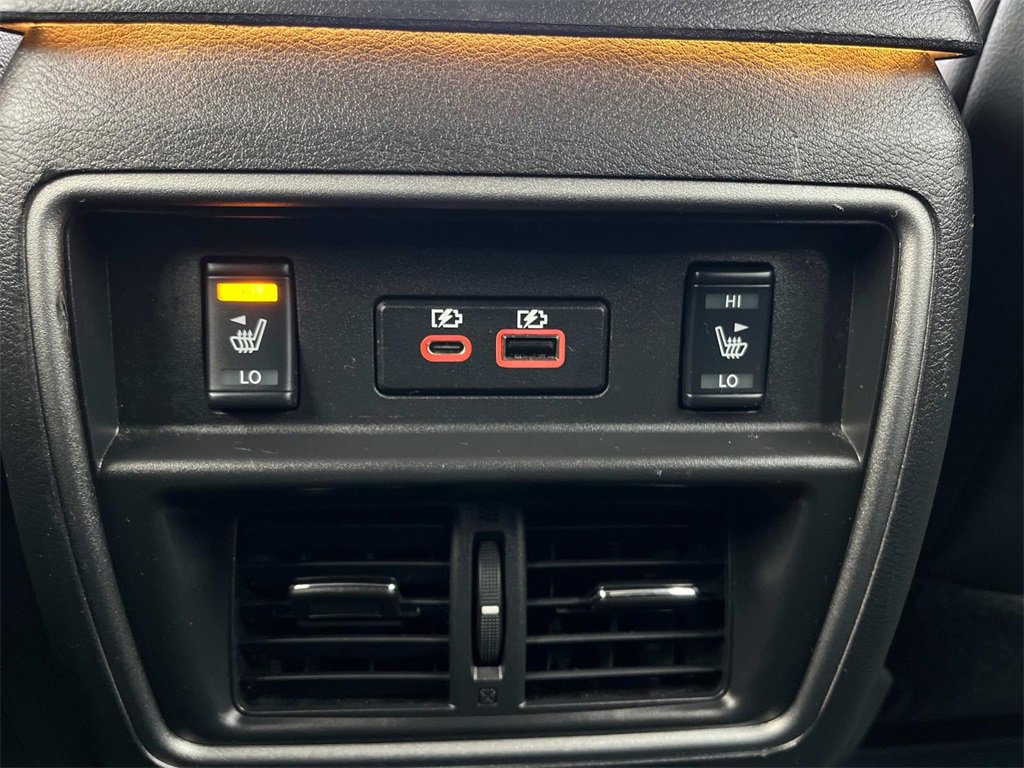 Used 2023 Nissan Murano SL w/ Cargo Package image 19
