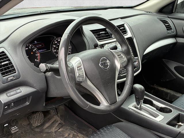 Used 2017 Nissan Altima 2.5 SV image 12
