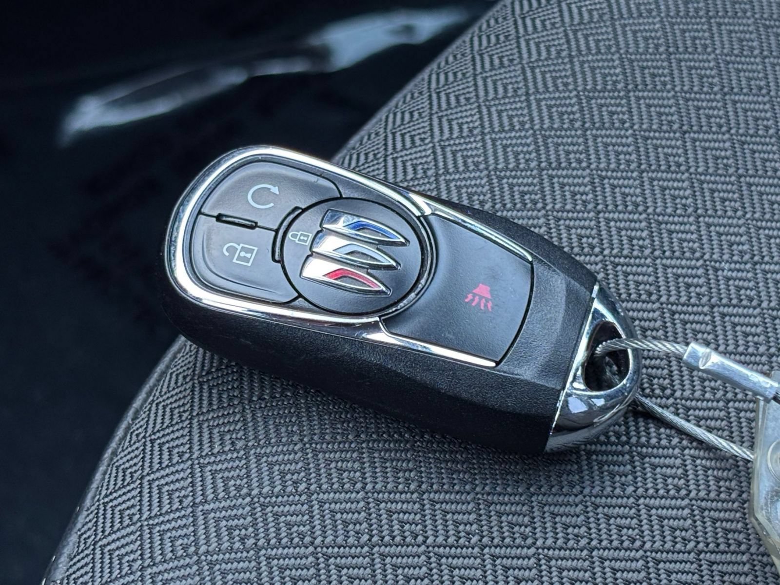Used 2025 Buick Encore GX Preferred FWD image 21
