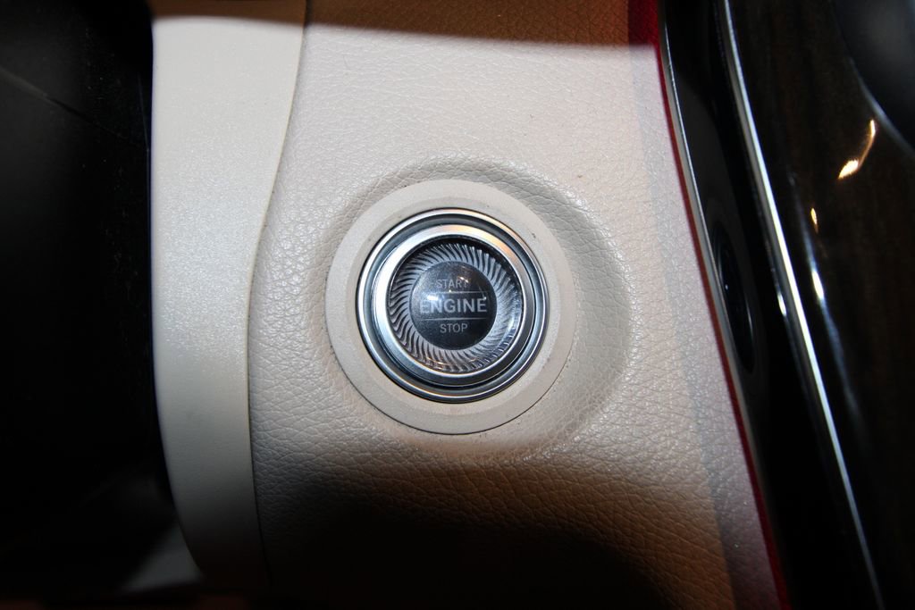 Used 2020 Mercedes-Benz C 300 Cabriolet image 16