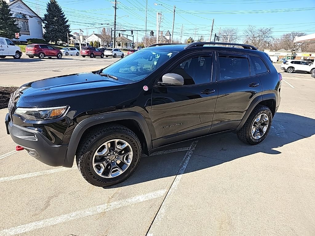 Certified 2019 Jeep Cherokee Trailhawk w/ Comfort/Convenience Group image 8