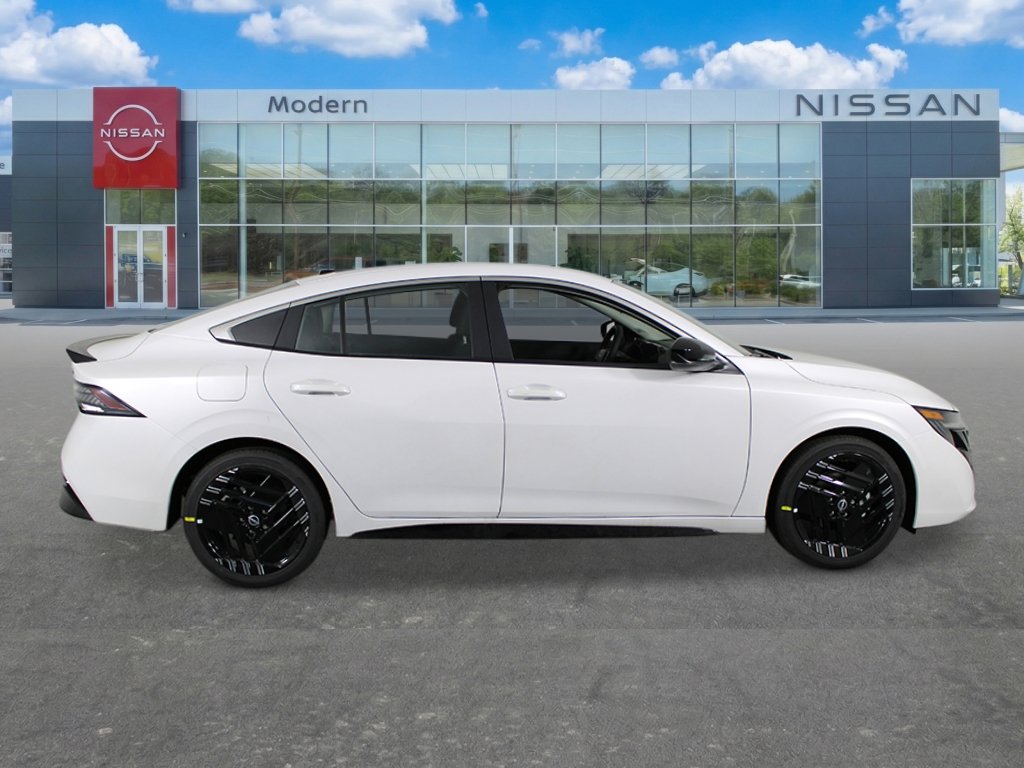 New 2027 Nissan Sentra SR w/ Floor Mat Package FWD image 6