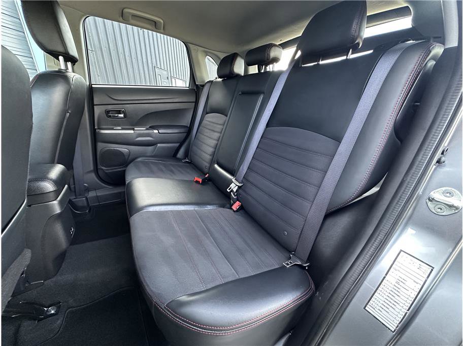 Used 2024 Mitsubishi Outlander Sport AWD image 16