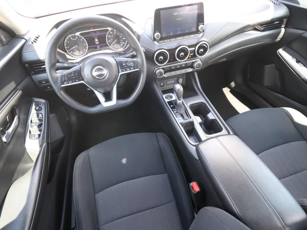 Used 2024 Nissan Sentra SV FWD image 6