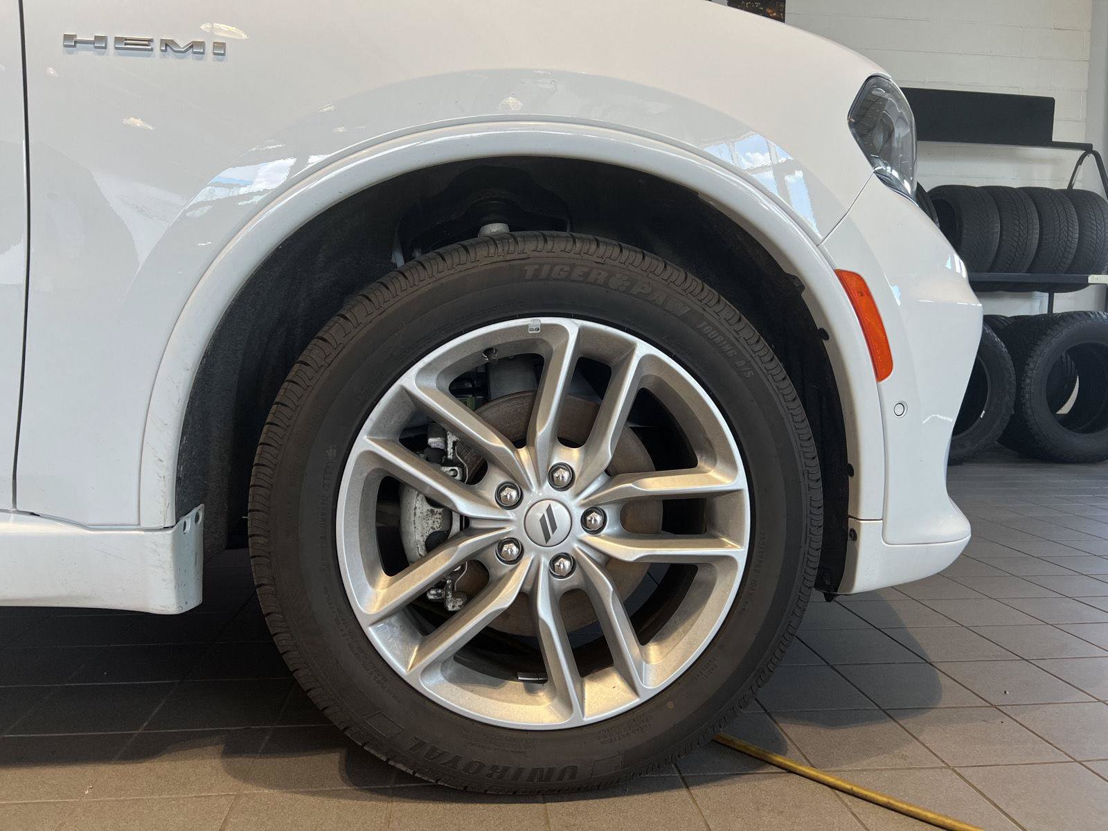 Used 2025 Dodge Durango R/T AWD/4WD image 9