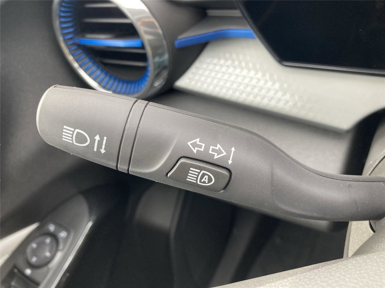 New 2026 Chevrolet Trax LT w/ Driver Confidence Package image 34