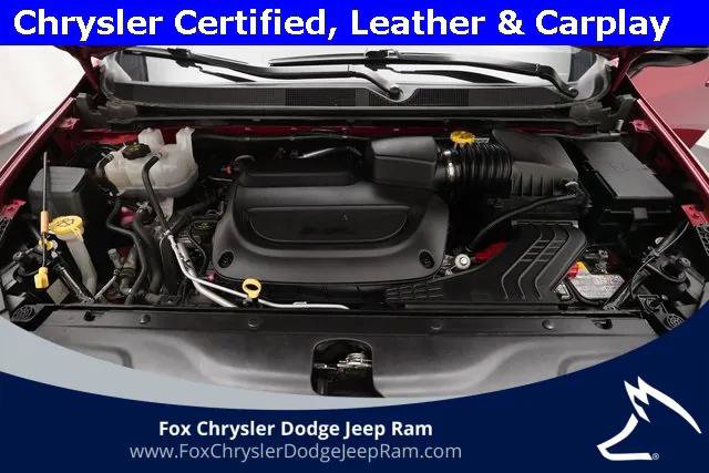 Certified 2024 Chrysler Pacifica Touring-L image 3