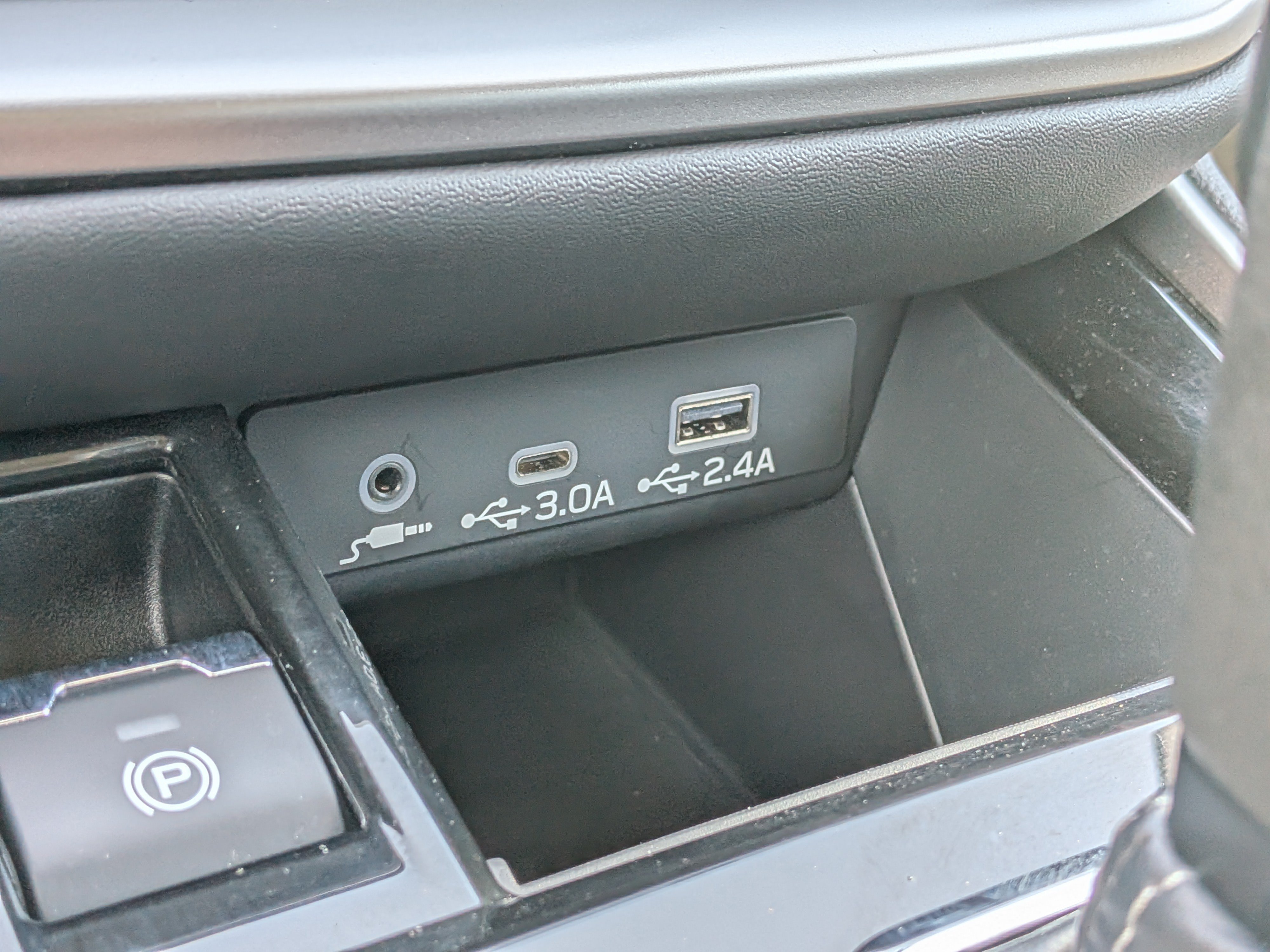 Used 2025 Subaru Outback Premium AWD/4WD image 32