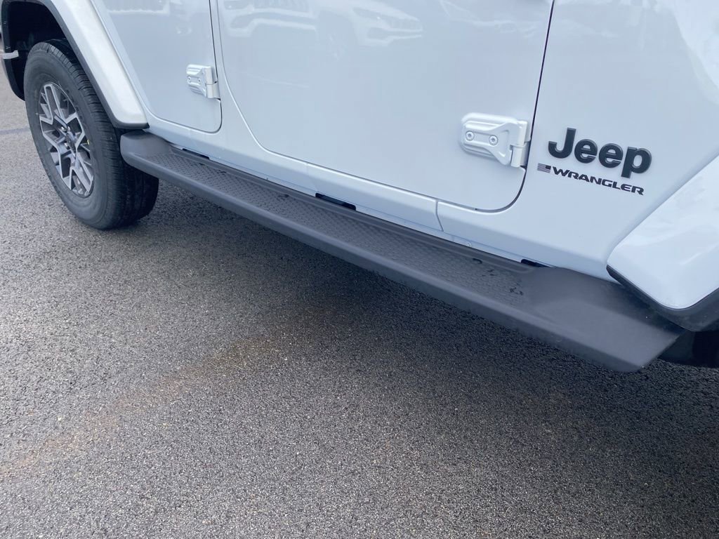 New 2026 Jeep Wrangler Sahara image 10