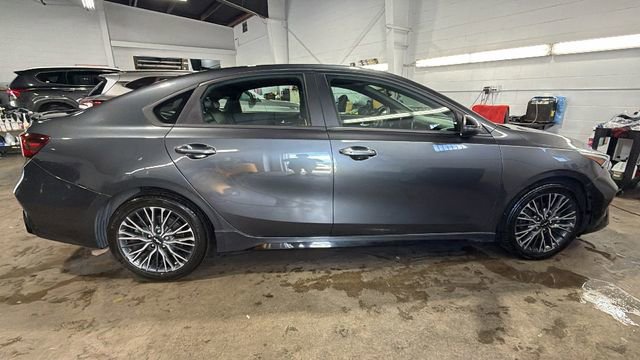 Used 2023 Kia Forte GT-Line w/ GT-Line Technology Package FWD image 6