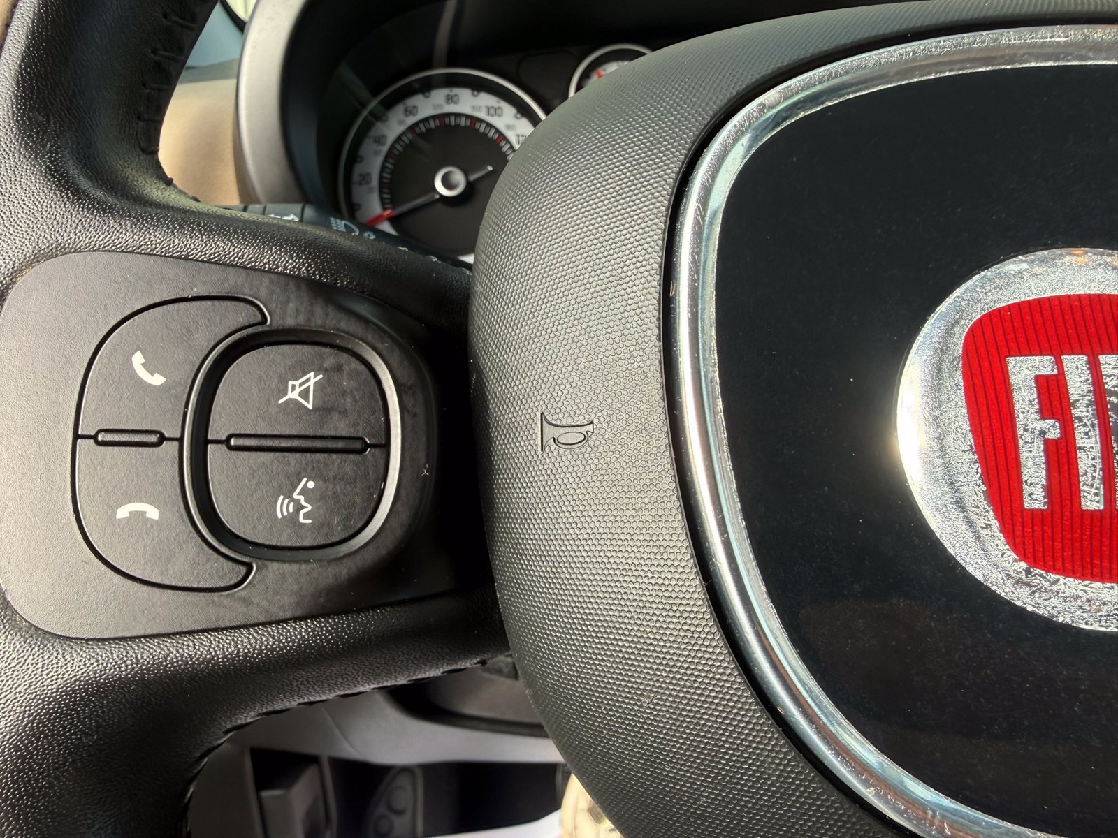 Used 2015 FIAT 500L Trekking FWD image 33
