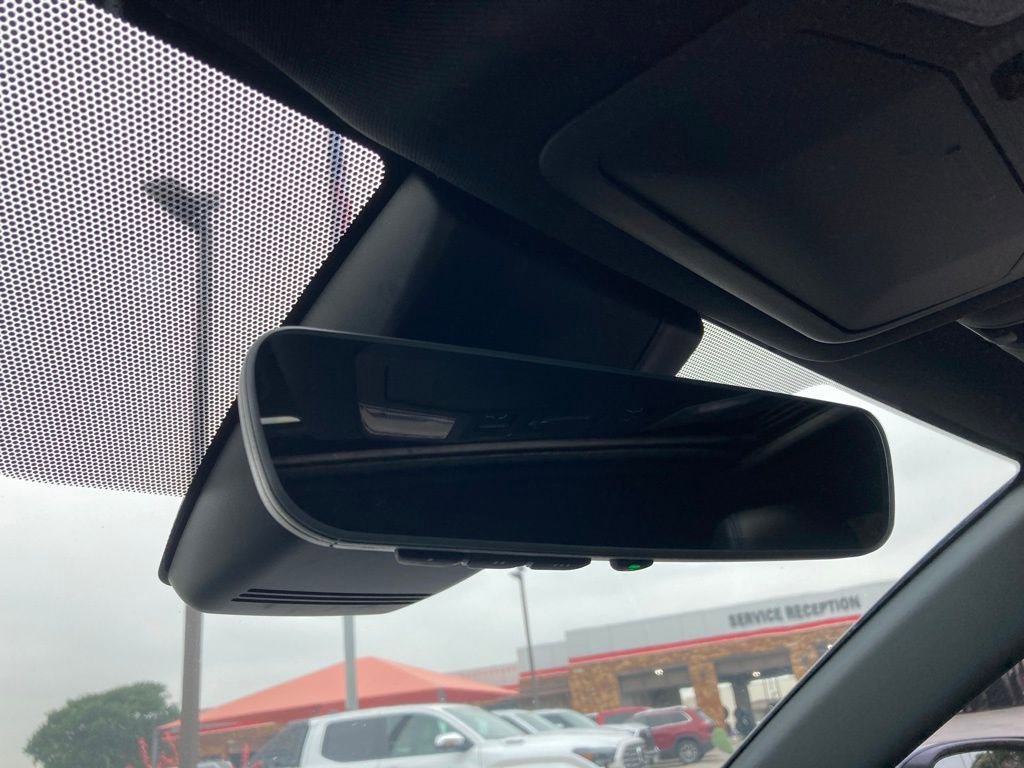 Used 2024 Toyota RAV4 XSE AWD/4WD image 28