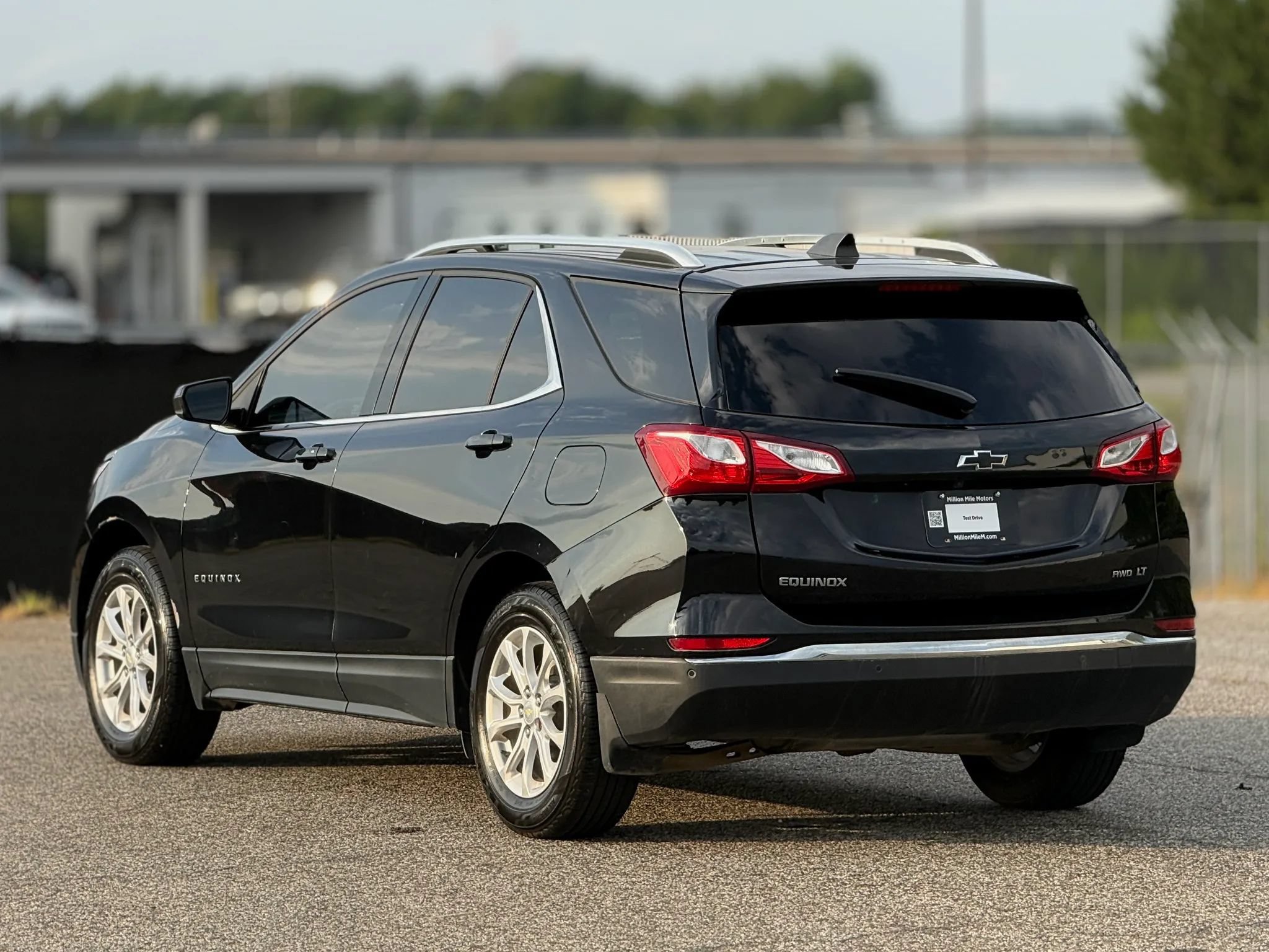Used 2020 Chevrolet Equinox LT AWD/4WD image 10