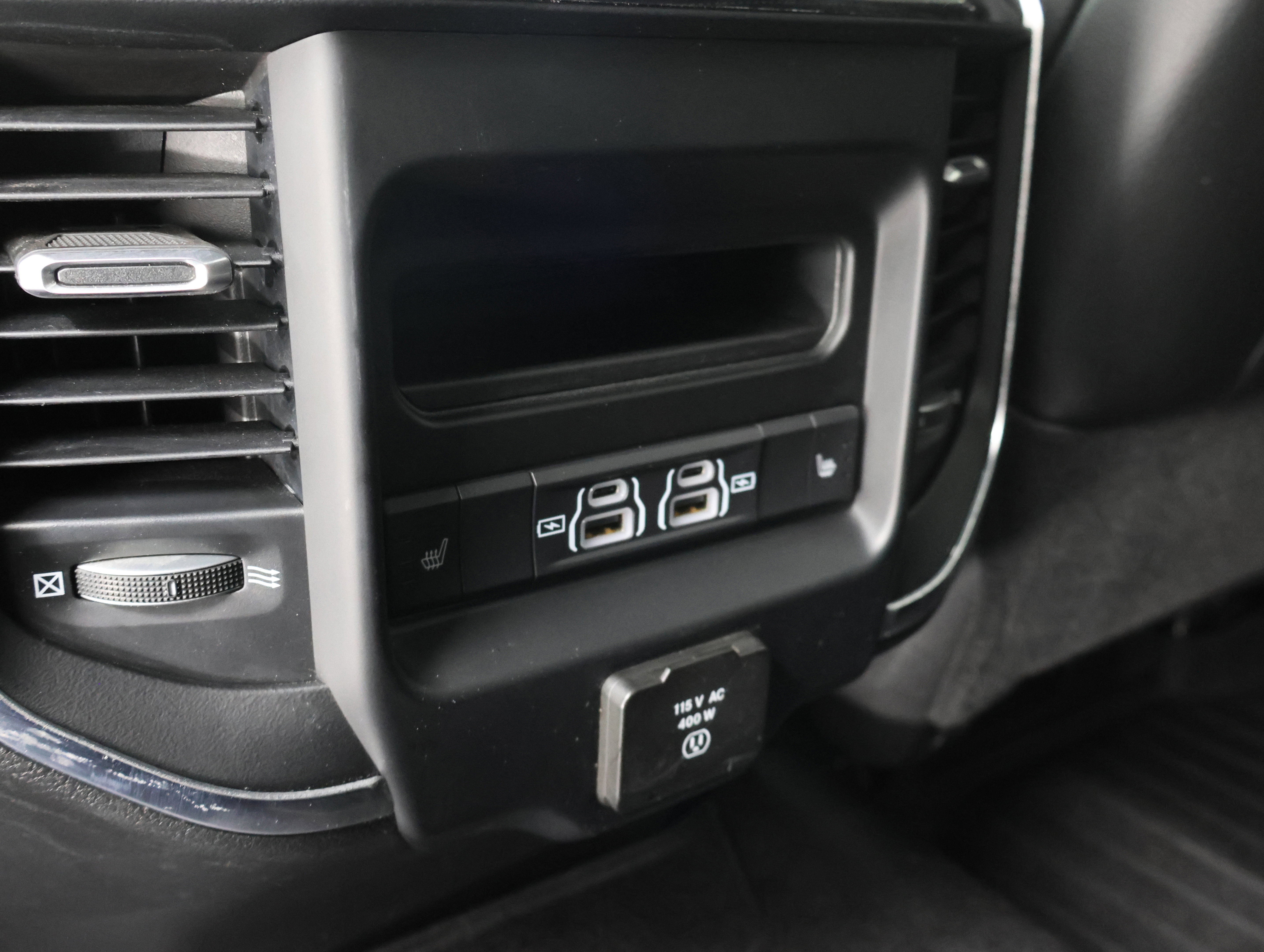 Used 2022 RAM 3500 Laramie image 35