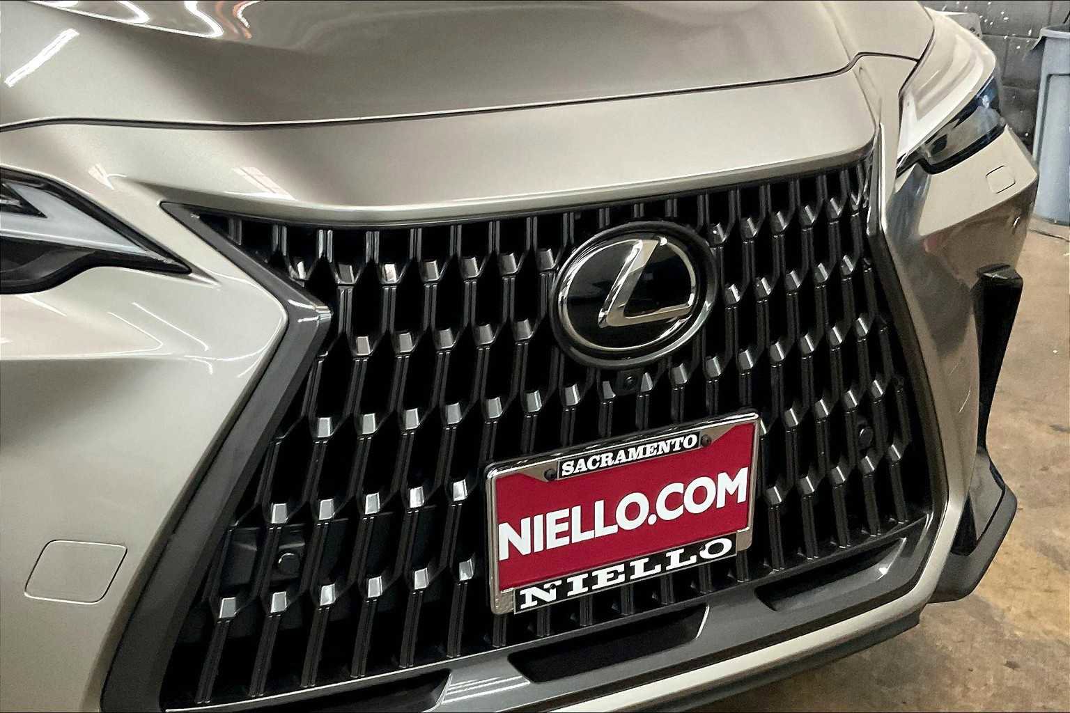 Used 2025 Lexus NX 350 AWD w/ Luxury Package image 33