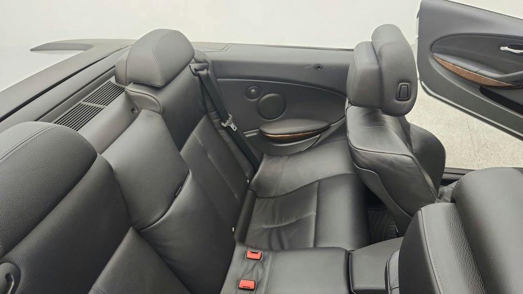 Used 2010 BMW 650i Convertible RWD image 45