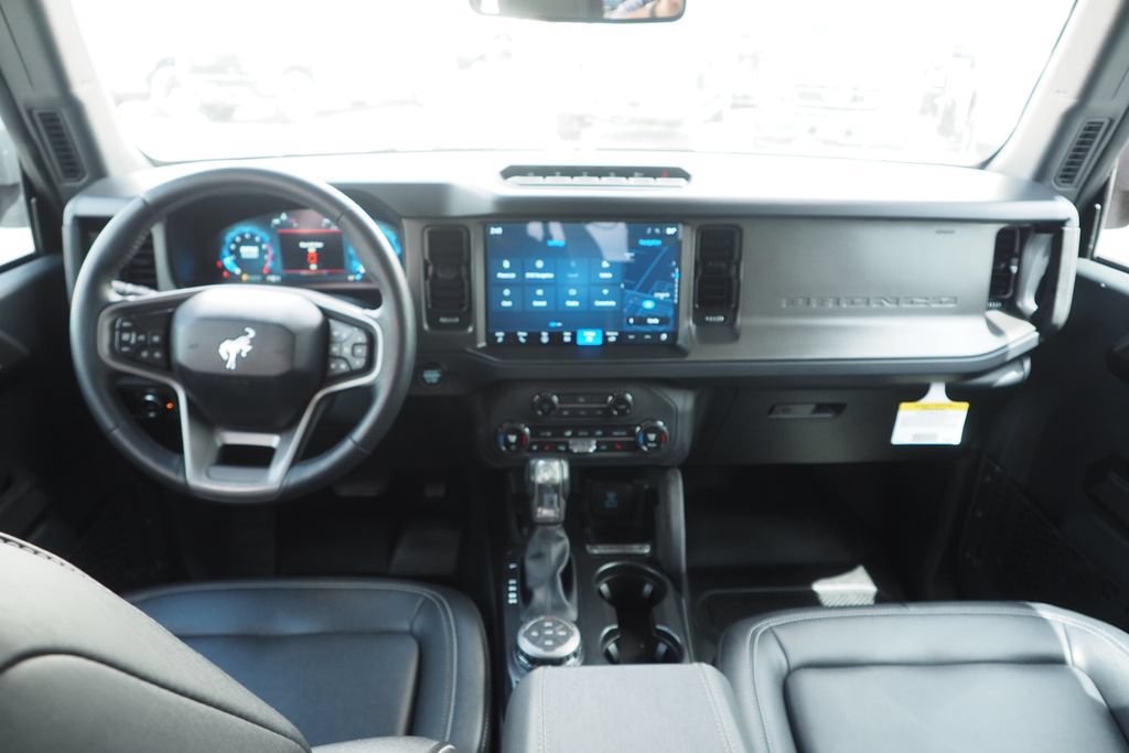 Used 2025 Ford Bronco Badlands AWD/4WD image 17