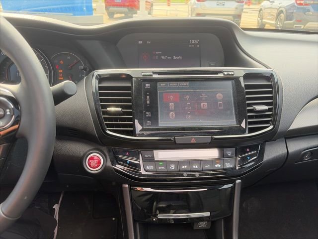 Used 2016 Honda Accord Touring image 11