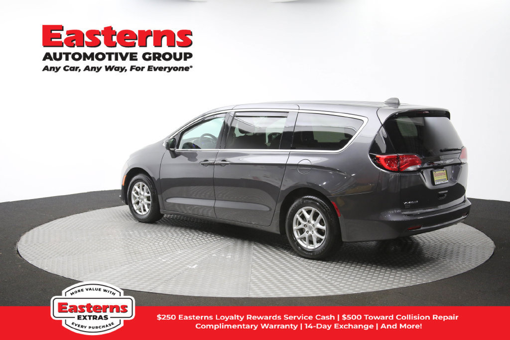 Used 2022 Chrysler Voyager LX FWD image 64
