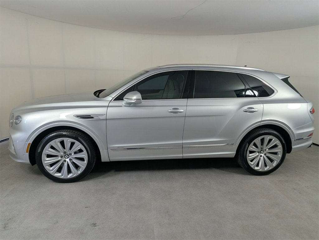 Used 2023 Bentley Bentayga image 7