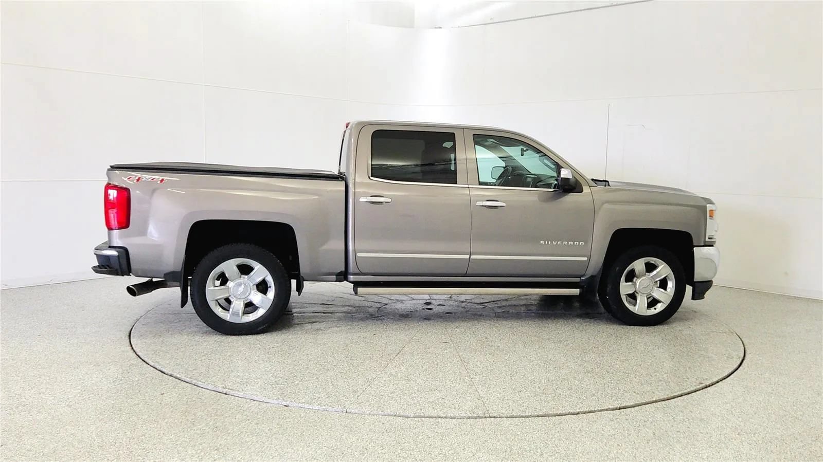 Used 2017 Chevrolet Silverado 1500 LTZ w/ Sport Package AWD/4WD image 8