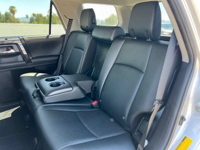 Used 2024 Toyota 4Runner TRD Off-Road Premium AWD/4WD image 19