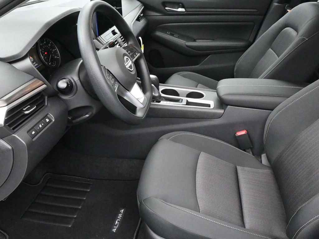 New 2025 Nissan Altima 2.5 SV w/ SV Special Edition Package image 12
