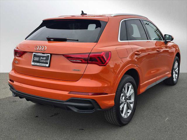 Certified 2025 Audi Q3 2.0T Premium Plus w/ Premium Plus Package AWD/4WD image 3