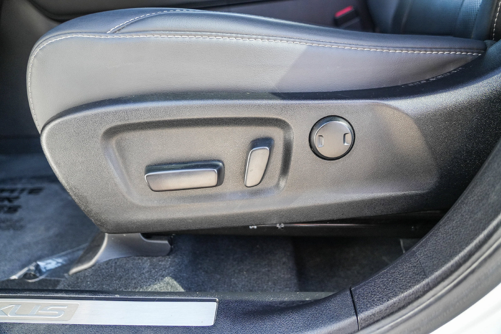 Used 2022 Lexus RX 350 FWD w/ Premium Package image 22