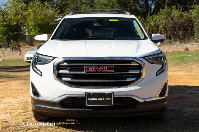 Used 2019 GMC Terrain SLT w/ Preferred Package image 2