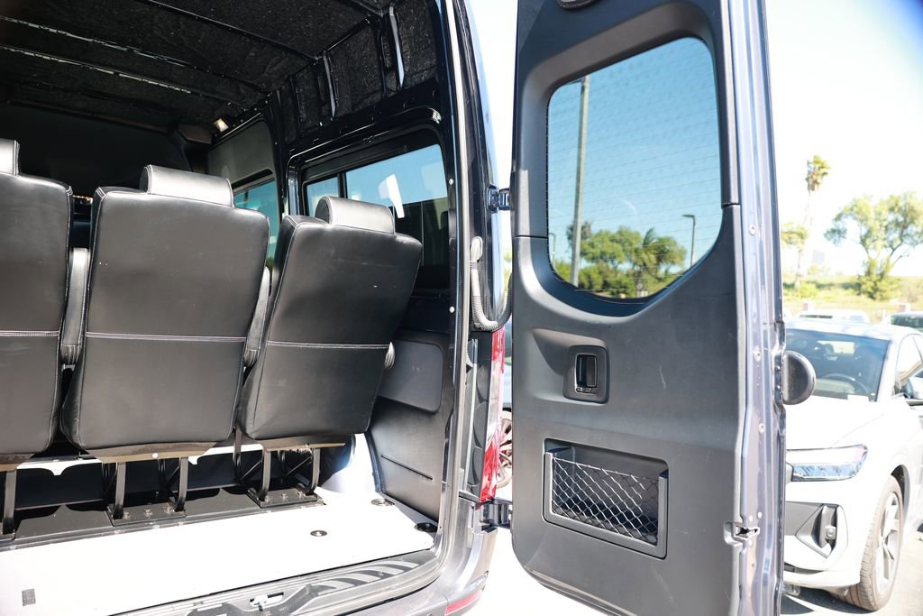 Used 2022 Mercedes-Benz Sprinter 144 Cargo image 40