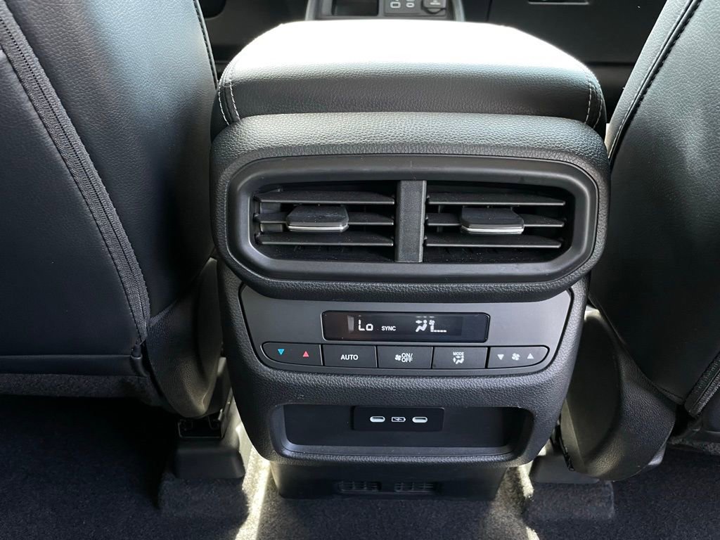 Certified 2025 Honda Pilot EX-L image 38