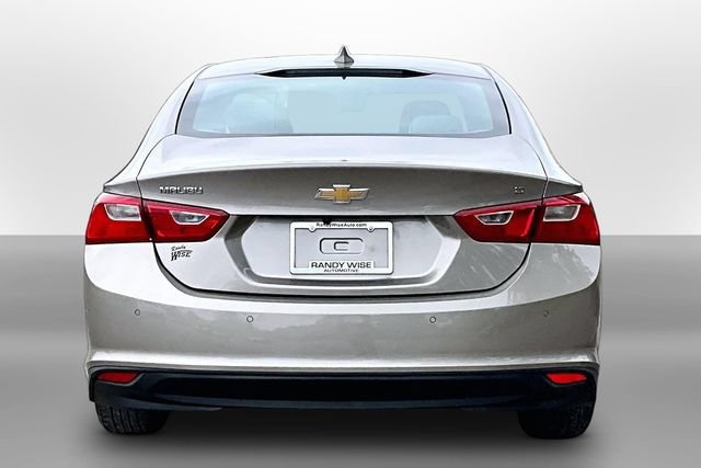 Used 2025 Chevrolet Malibu LT FWD image 4