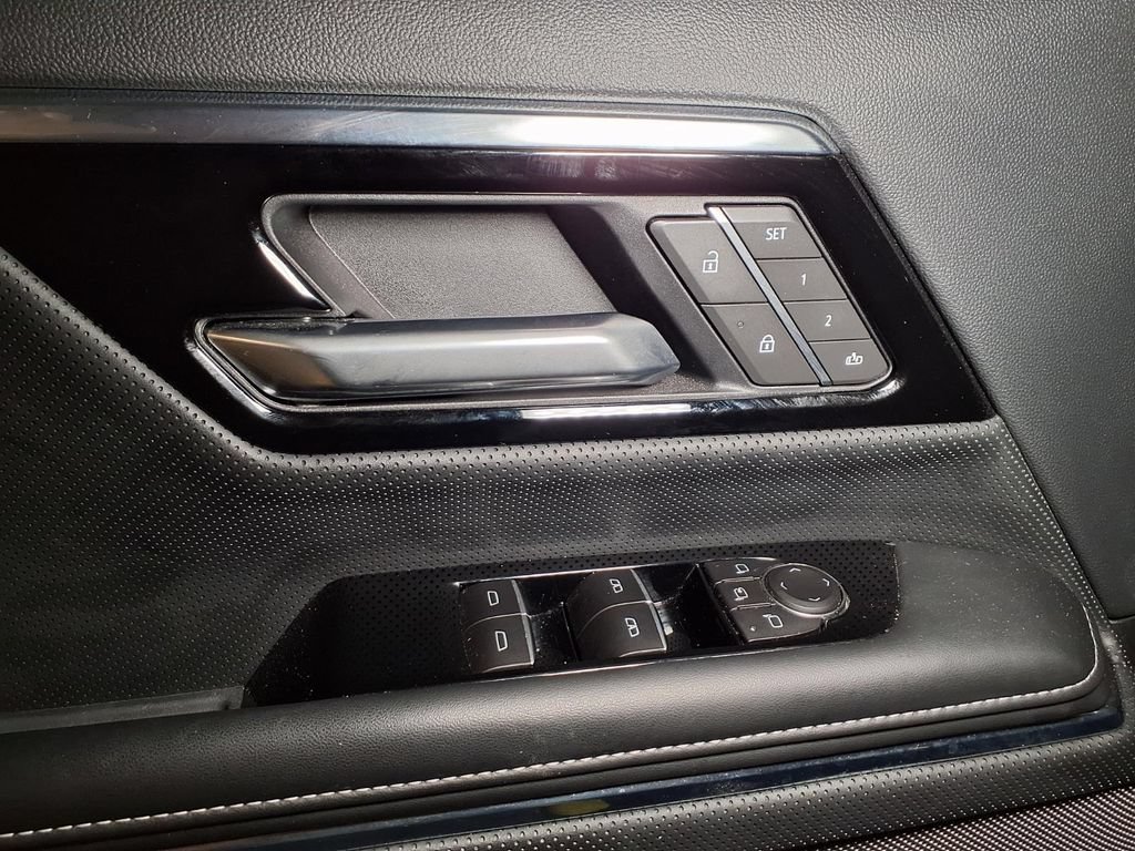 Certified 2026 GMC Sierra EV Denali AWD/4WD image 15