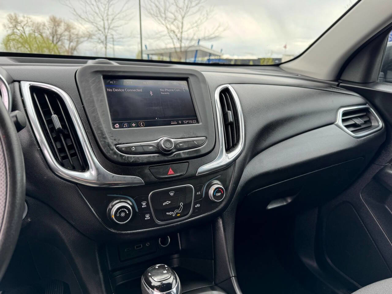 Used 2020 Chevrolet Equinox LT AWD/4WD image 22
