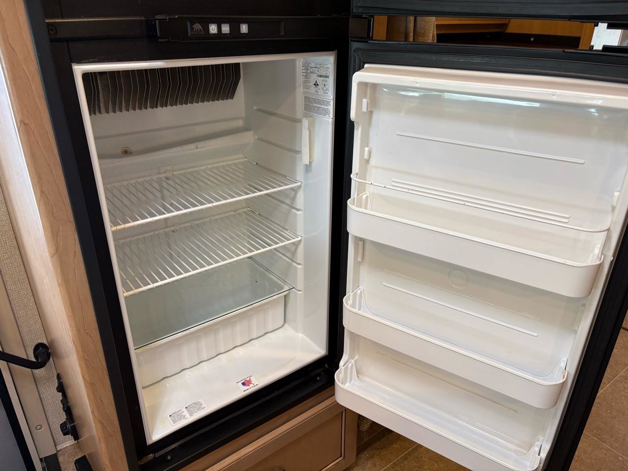 Used 2018 Ford E-450 and Econoline 450 Super Duty w/ Motorhome Prep Package RWD image 65