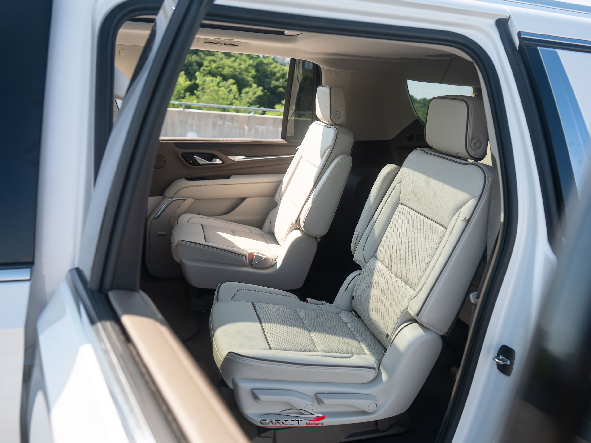 Used 2021 GMC Yukon XL Denali w/ Denali Premium Package AWD/4WD image 21