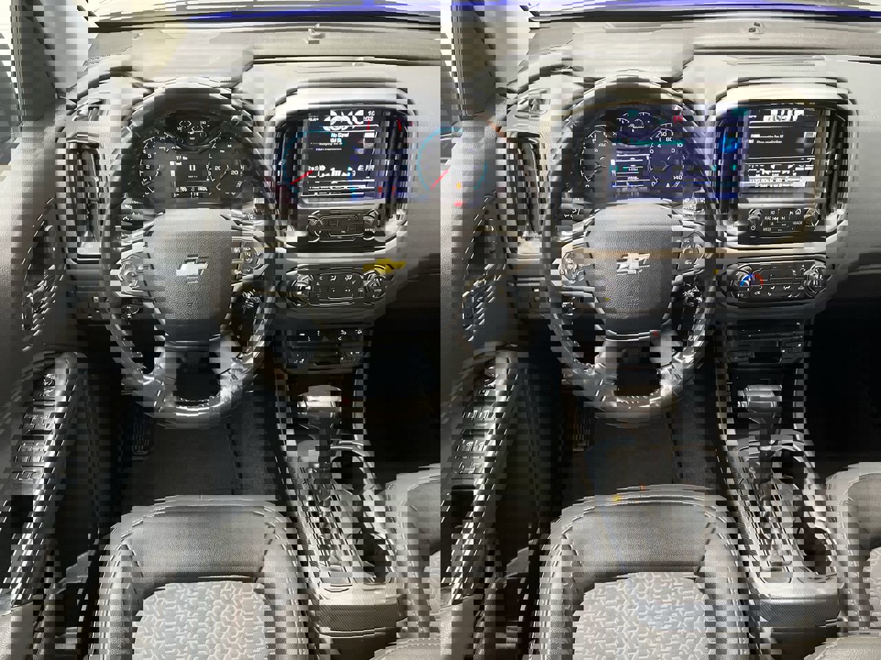 Used 2017 Chevrolet Colorado Z71 image 12