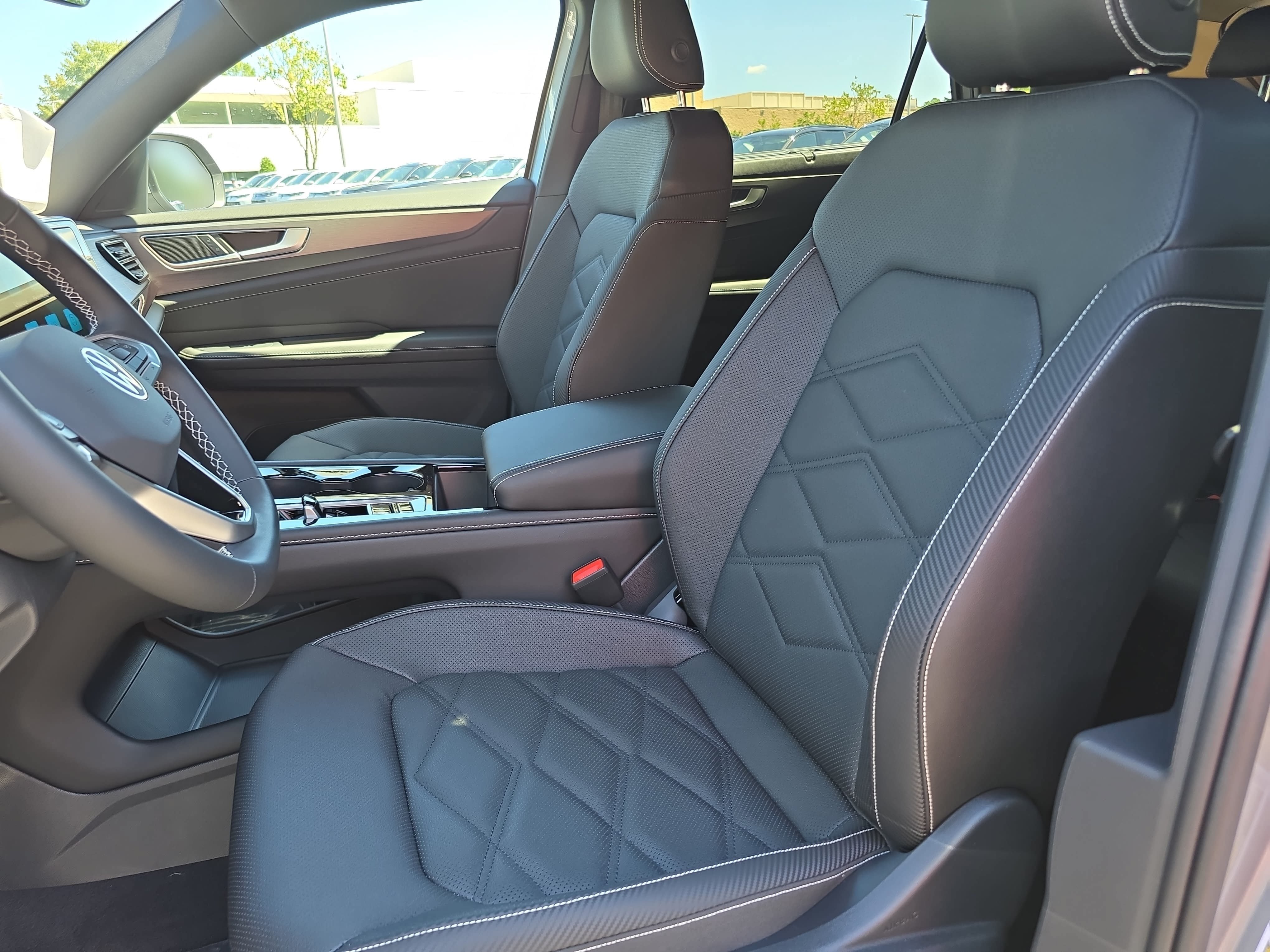 New 2026 Volkswagen Atlas Cross Sport SE AWD/4WD image 15