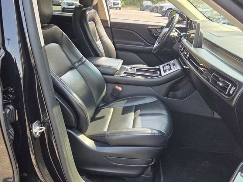 Used 2021 Lincoln Aviator 2WD image 17