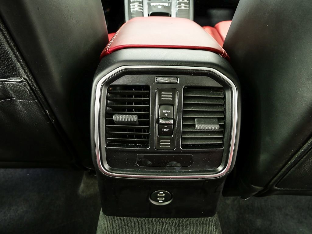 Certified 2021 Porsche Macan S image 21