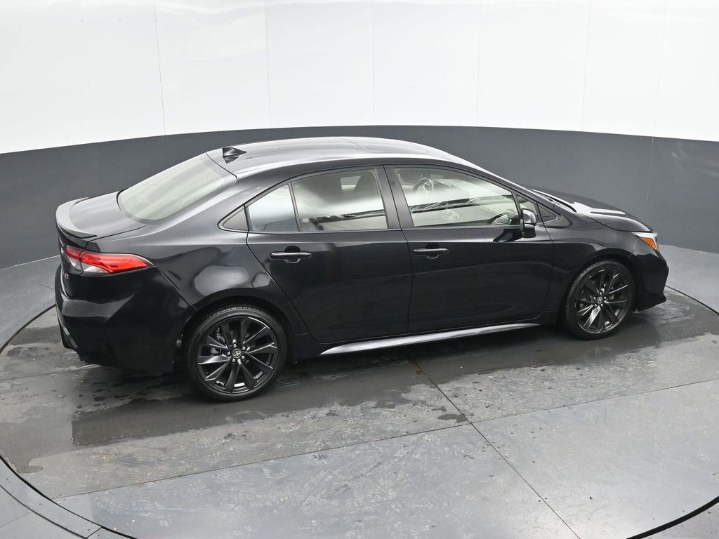 Used 2024 Toyota Corolla SE w/ SE Premium Package image 36